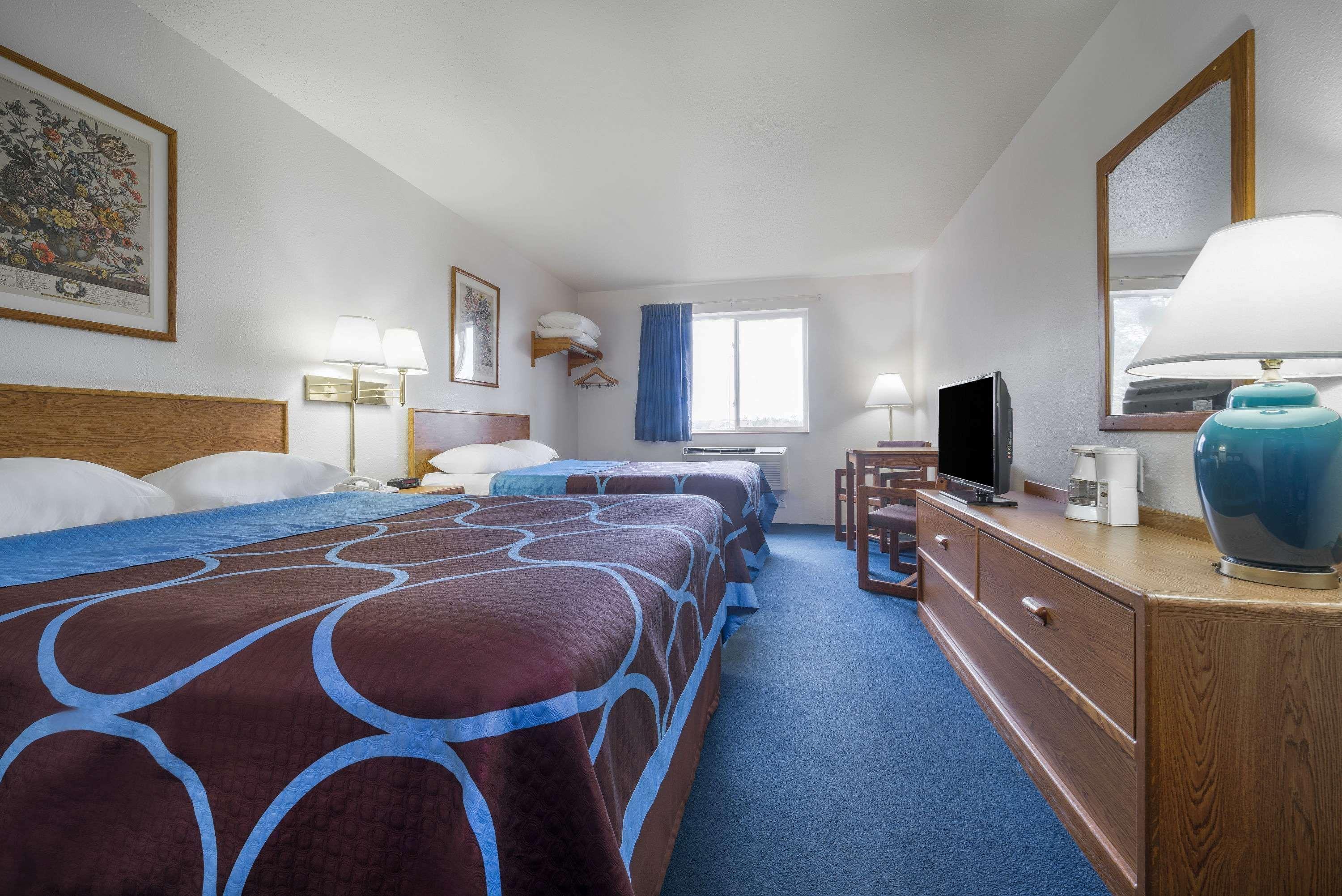 Super 8 By Wyndham Park Rapids Hotel Ngoại thất bức ảnh