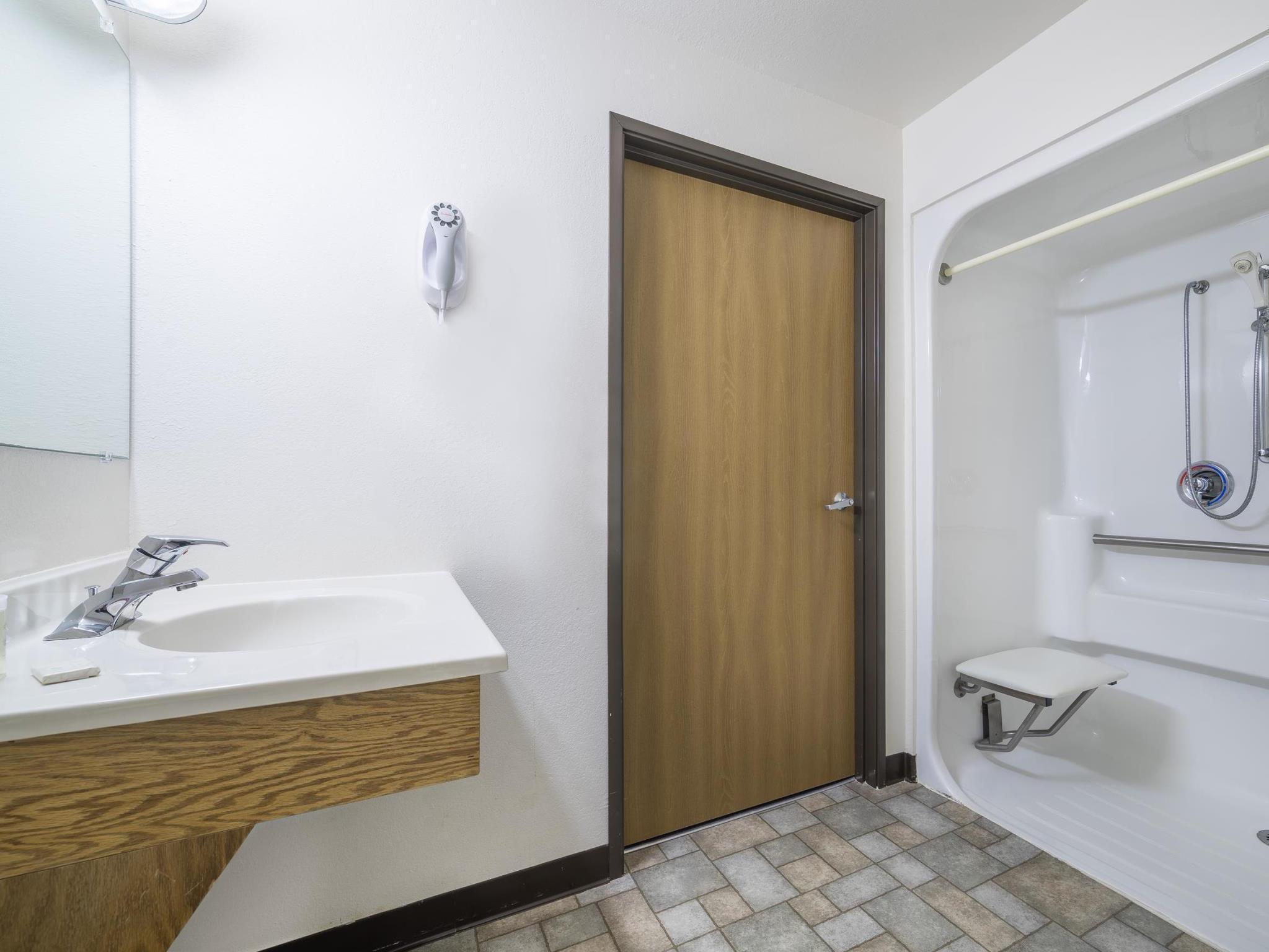 Super 8 By Wyndham Park Rapids Hotel Ngoại thất bức ảnh