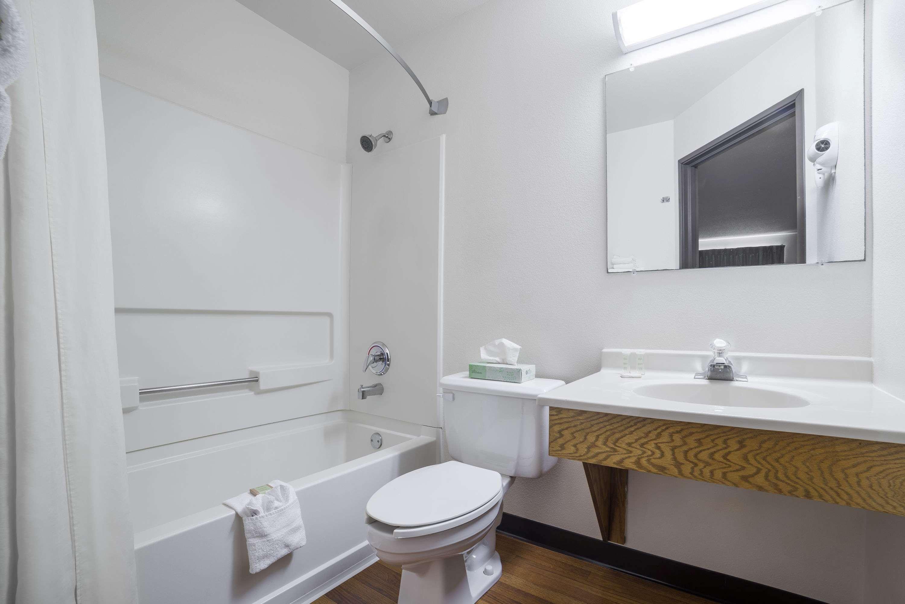 Super 8 By Wyndham Park Rapids Hotel Ngoại thất bức ảnh