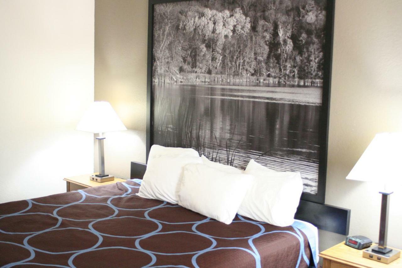 Super 8 By Wyndham Park Rapids Hotel Ngoại thất bức ảnh